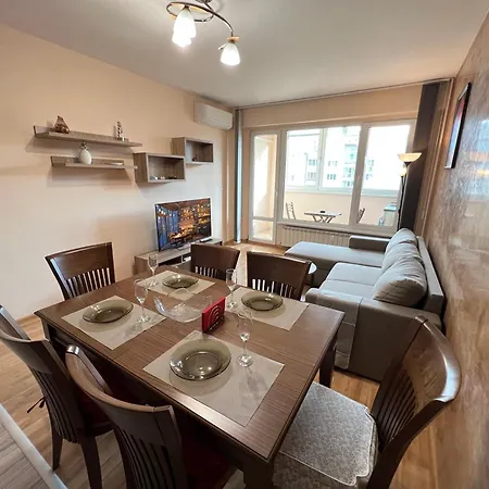 Apartman Lima 2bdr Cozy Near Business Park W Work Desk